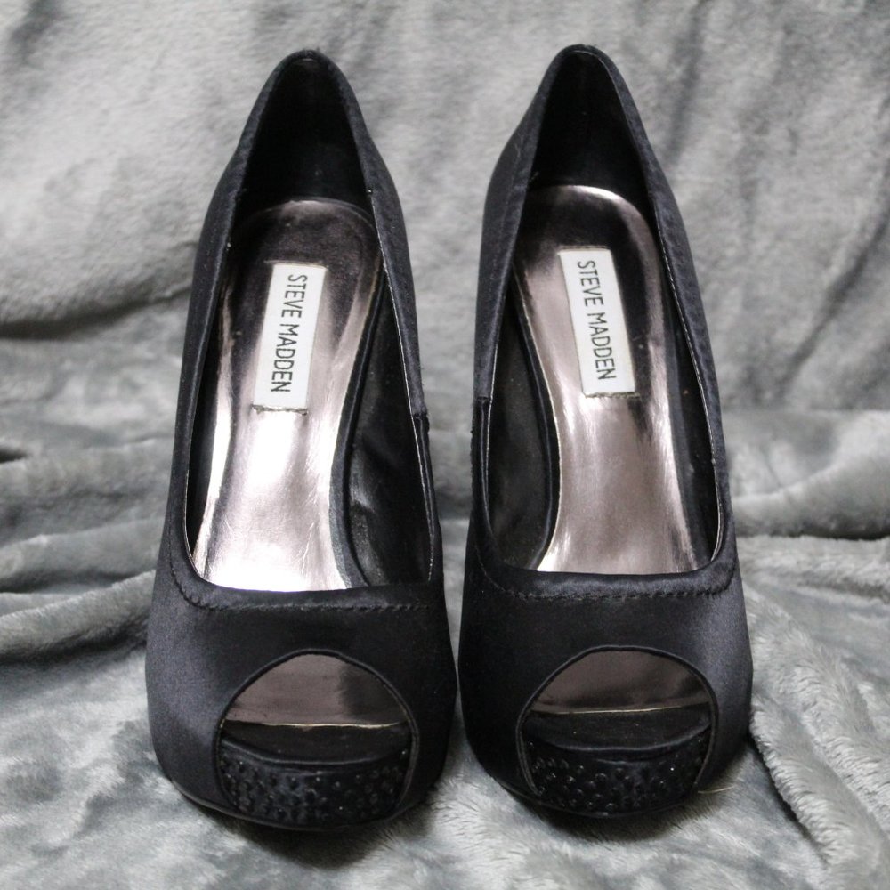 Steve Madden Jeweled Peep Toe 4in Heels